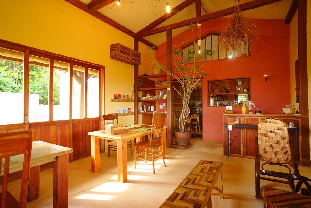 Somos Bed and Breakfast Kunigami Εξωτερικό φωτογραφία